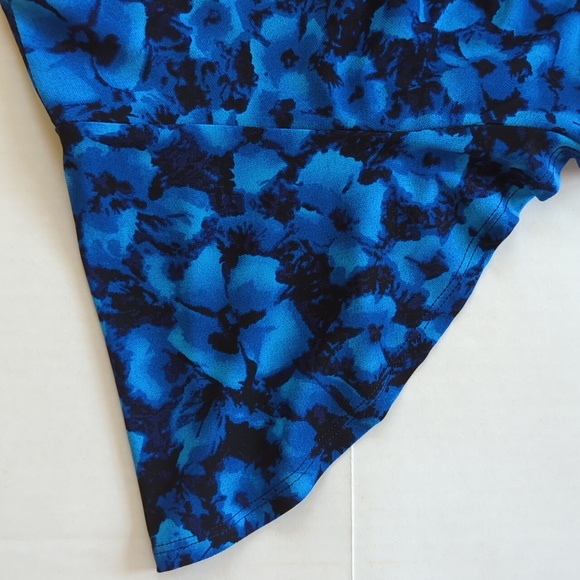 Chaps Floral V Neckline Short Sleeve Dress M Blue Black Floral Pattern - Picture 7 of 15